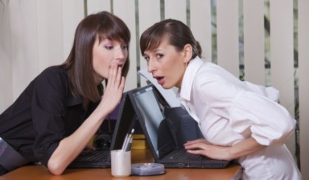 Kako se nositi s uredskim tračevima? (Metro-portal.hr)