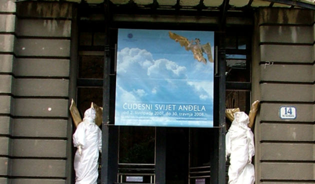 Etnografski muzej: Interaktivni katalog o zbirci suvenirskih lutaka