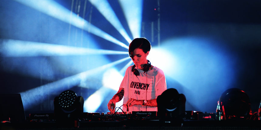 Aquarius: Gostovanje američke zvijezde Ruby Rose