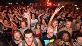 Manu Chao, jedan od najomiljenijih bendova na ovim prostorima, odrzali su veceras koncert na zadarskom Jazine Open Airu. Photo: Dino Stanin/PIXSELL Manu Chao, jedan od najomiljenijih bendova na ovim prostorima, odrzali su veceras koncert na zadarskom Jazine Open Airu. Photo: Dino Stanin/PIXSELL