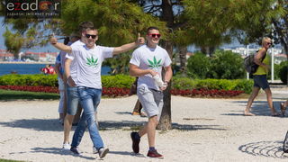 Ludijada zadarskih maturanata na Pozdravu suncu i Morskim orguljama Ludijada zadarskih maturanata na Pozdravu suncu i Morskim orguljama