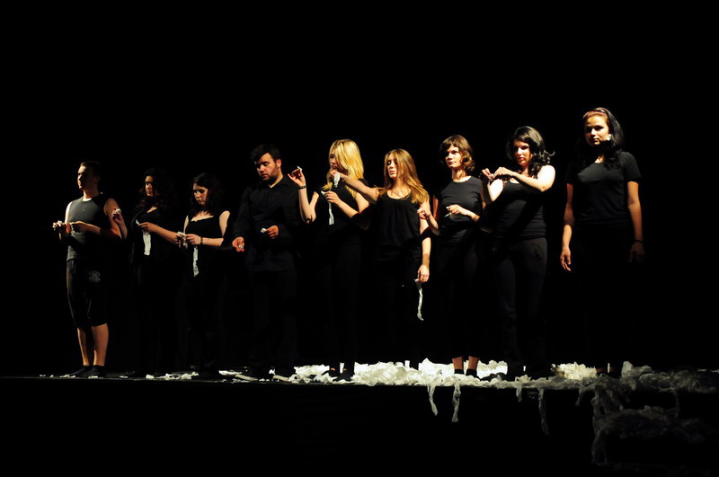 Artikultura: Predstava “Etsilazak” Teatra Verdi, Foto: Ivan Dilber Artikultura: Predstava “Etsilazak” Teatra Verdi, Foto: Ivan Dilber