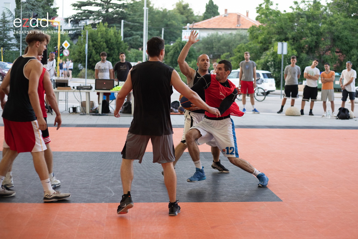 3×3 Basket Tour @ City Galleria