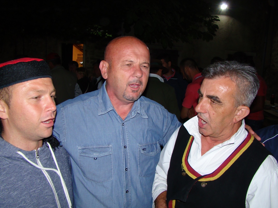 U subotu, 16. srpnja, na Kaštelu Benković u Benkovcu, u sklopu Benkovačkog kulturnog ljeta održan je “9. Etno festival – Benkovac 2016.” U subotu, 16. srpnja, na Kaštelu Benković u Benkovcu, u sklopu Benkovačkog kulturnog ljeta održan je “9. Etno festival – Benkovac 2016.”