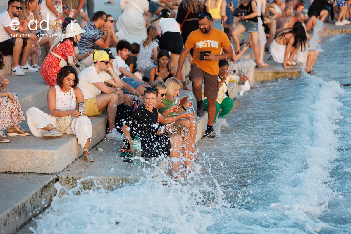 Večernji đir po gradu 18. lipnja 2024. Večernji đir po gradu 18. lipnja 2024.