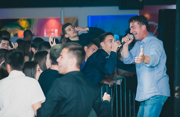 Zadarska večer s Ivicom Sikirićem Ićom u Hitch baru, 8.5.2015. (Foto: Ivan Toman) Zadarska večer s Ivicom Sikirićem Ićom u Hitch baru, 8.5.2015. (Foto: Ivan Toman)