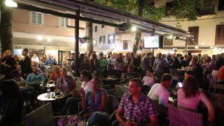 Građani se do ranih jutarnjih sati zabavljali na tradicionalnoj Varoškoj fešti, foto: Filip Brala/PIXSELL Građani se do ranih jutarnjih sati zabavljali na tradicionalnoj Varoškoj fešti, foto: Filip Brala/PIXSELL