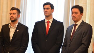 Gradonačelnik Kalmeta primio obitelj Ćosić i sudionike završnice Krešinog Kupa Gradonačelnik Kalmeta primio obitelj Ćosić i sudionike završnice Krešinog Kupa