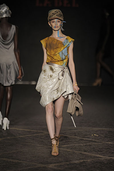 Viviene Westvood kolekcija proljeće/ljeto 2012.