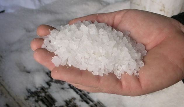 Pag, 250509.Paska morska sol prvi je hrvatski proizvod koji je dobio nacionalnu oznaku izvornosti u skladu s pravilima Europske unije sto je prvi korak za zastitu u Europskoj uniji. Na slici: paska sol.Foto: Dijana Vuleta / EPEHA