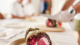 Svečano i atraktivno održana univerzalna i autohtona 22. Ninska šokolijada Svečano i atraktivno održana univerzalna i autohtona 22. Ninska šokolijada