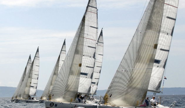 Split, 170909.
23. Aci Match Race Cup 2009 u Splitu, drugi dan jedrenja podno Sustipana.
Foto: Jadran Babic / CROPIX