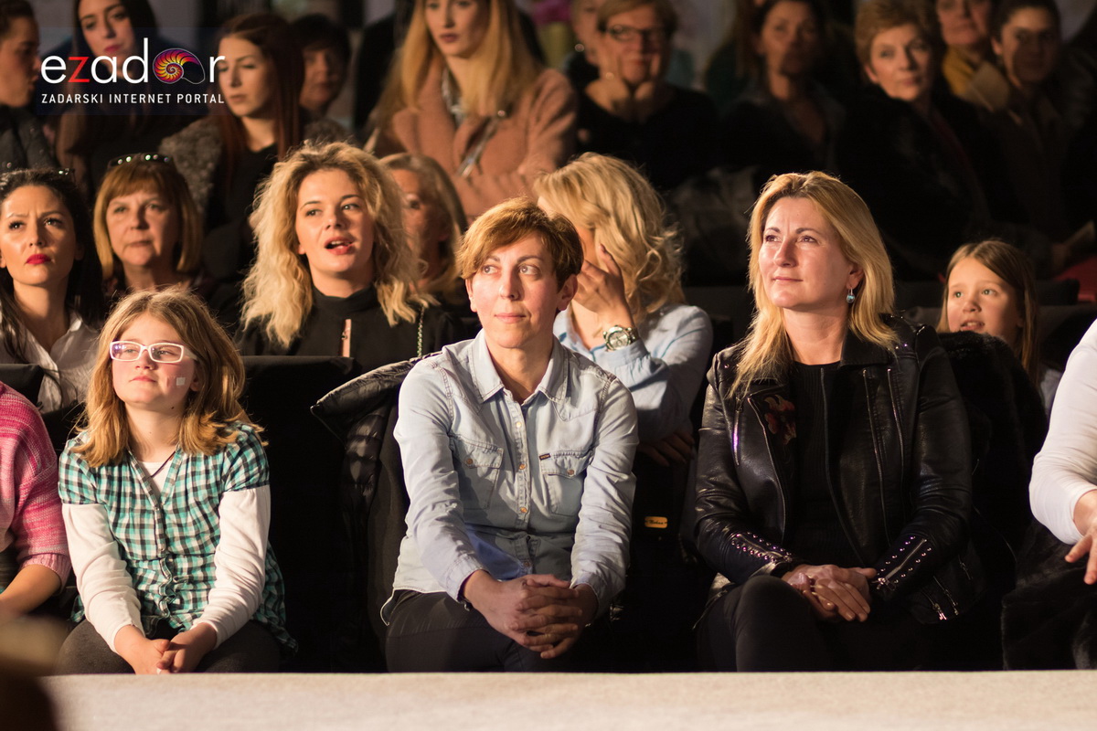 11. Festival vjenčanja: Modna revija vjenčanica i svečanih haljina te revija cvijeća i koncert Sandija Cenova 11. Festival vjenčanja: Modna revija vjenčanica i svečanih haljina te revija cvijeća i koncert Sandija Cenova