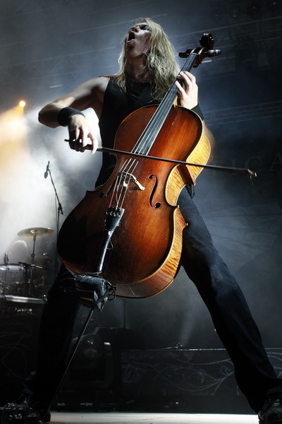 Pula, 180811.
Arena Fest 2011 na kraju koncertne sezone u pulskoj Areni. Nastupaju tri europska benda: Apocalyptica, Guano Apes i Laibach.
Na slici je Apocalyptica.
Foto: Goran Sebelic / CROPIX Pula, 180811.
Arena Fest 2011 na kraju koncertne sezone u pulskoj Areni. Nastupaju tri europska benda: Apocalyptica, Guano Apes i Laibach.
Na slici je Apocalyptica.
Foto: Goran Sebelic / CROPIX