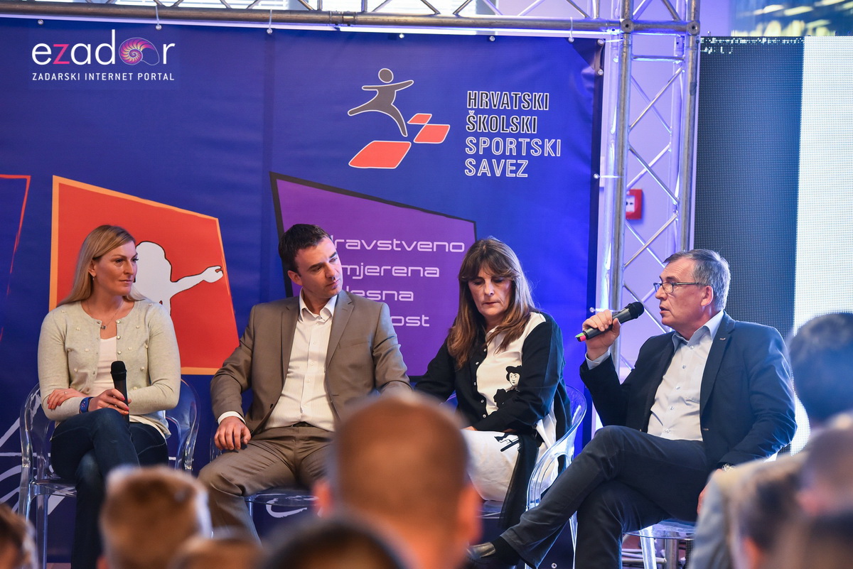 Na Višnjiku održana javna radionica “Zdravstveno usmjerena tjelesna aktivnost učenika” (ZUTA) Na Višnjiku održana javna radionica “Zdravstveno usmjerena tjelesna aktivnost učenika” (ZUTA)