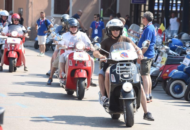 U Biogradu na moru zapoceo je Vespa World Days 2015 koji traje od 11-14. lipnja. Ocekuje se dolazak 5000 vozaca iz 32 zemlje. Photo: Hrvoje Jelavic/PIXSELL U Biogradu na moru zapoceo je Vespa World Days 2015 koji traje od 11-14. lipnja. Ocekuje se dolazak 5000 vozaca iz 32 zemlje. Photo: Hrvoje Jelavic/PIXSELL