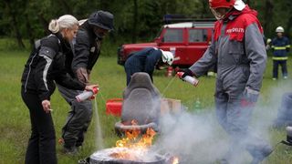 Na jezeru Jarun okupili su se motociklisti iz cijele Hrvatske u sklopu 3. karavane za zivot pod nazivom Bikeri na cesti. Velik broj motociklista zbog loseg vremena nije dosao, no pridruzio im se gradonacelnik Milan Bandic. Photo: Dalibor Urukalovic/PIXSEL
