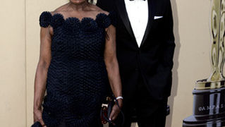 82. Red Carpet Oscara (oscar.go.com)