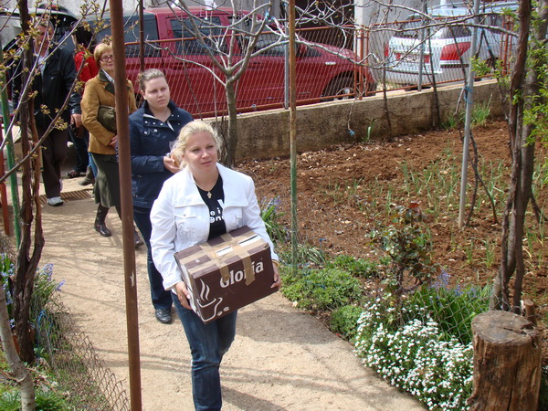 Humanitani uskrsni konvoj Zadar – Oklaj