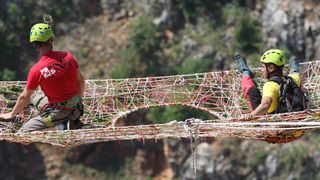 Rap jumping, Crveno jezero
