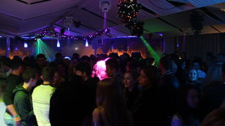 Vikend u Ledani Lounge & Baru: Red Hot Friday Night i Saturday White Fever. Vikend u Ledani Lounge & Baru: Red Hot Friday Night i Saturday White Fever.