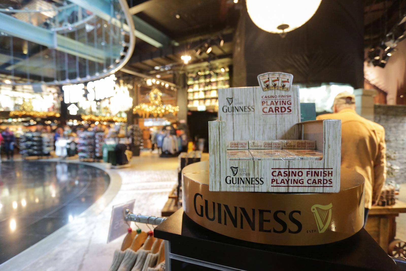 Dublin: Guinness Storehouse jedna je od najposjećenijih turističkih atrakcija Dublin: Guinness Storehouse jedna je od najposjećenijih turističkih atrakcija