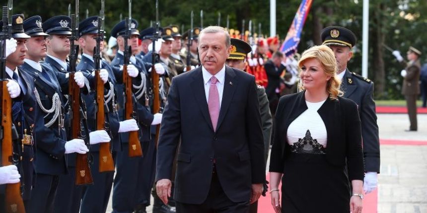 Turski predsjednik Recep Tayyip Erdogan, prilikom sluzbenog posjeta Hrvatskoj, sastao se s predsjednicom Hrvatske Kolindom Grabar Kitarovic. Photo: Jurica Galoic/PIXSELL Turski predsjednik Recep Tayyip Erdogan, prilikom sluzbenog posjeta Hrvatskoj, sastao se s predsjednicom Hrvatske Kolindom Grabar Kitarovic. Photo: Jurica Galoic/PIXSELL