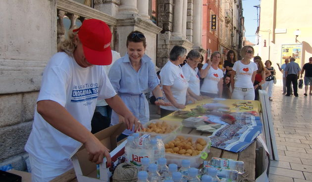 Ne uzimaš ti drogu, droga uzima tebe, ovisnosti