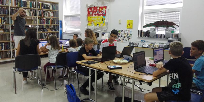 U Ražancu održana radionica robotike i programiranja za djecu i mlade