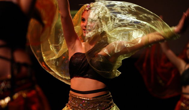 Zadar, 120512.
14 plesnih ansambala iz cijele Hrvatske nastupilo je vecaras na prvom Zadarskom plesnom festivalu. Organizatori ove plesne manifestacije koja je odrzana u Kazalistu lutaka su plesna udruga Gesta, Grad Zadar, Zadarska zupanija i Turisticka z