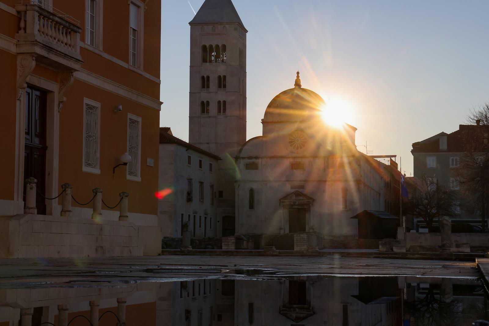 Izlazak sunca nad Benediktinskim samostanom sv. Marije