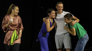 Gesta na Kapetanskom: Premijera predstave Pila naopako