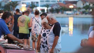 Gastro manifestacija “Bibinjski gušti” – druga večer Gastro manifestacija “Bibinjski gušti” – druga večer