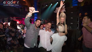 Ludnica u Saturnusu: Najbolji doček u svemiru i šire Ludnica u Saturnusu: Najbolji doček u svemiru i šire