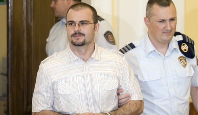 Zadar, 140909. Danas je na zadarskom Zupanijskom sudu izrecena presuda petorici optuzenih  za  zloupotrebu droge.U akciji “Selo” policija je zapljenila 5 kg heroina. Na slici optuzeni Ivo Bratovic Foto: Vladimir Ivanov / CROPIX