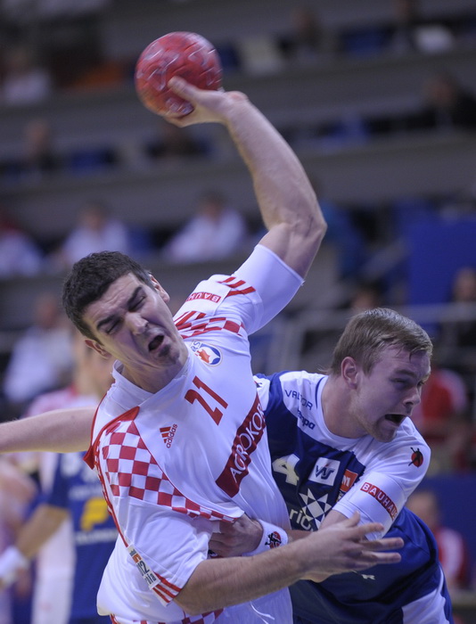 Vrsac, 160112.
Europsko prvenstvo u rukometu u Srbiji.
Prvo kolo, utakmica izmedju Hrvatske i Islanda.
Na slici: Denis Buntic.
Foto: Drazen Aleksic / CROPIX Vrsac, 160112.
Europsko prvenstvo u rukometu u Srbiji.
Prvo kolo, utakmica izmedju Hrvatske i Islanda.
Na slici: Denis Buntic.
Foto: Drazen Aleksic / CROPIX
