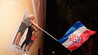 Čudesna noć: Velika fešta ulicama Zadra nakon plasmana Vatrenih u finale SP Čudesna noć: Velika fešta ulicama Zadra nakon plasmana Vatrenih u finale SP