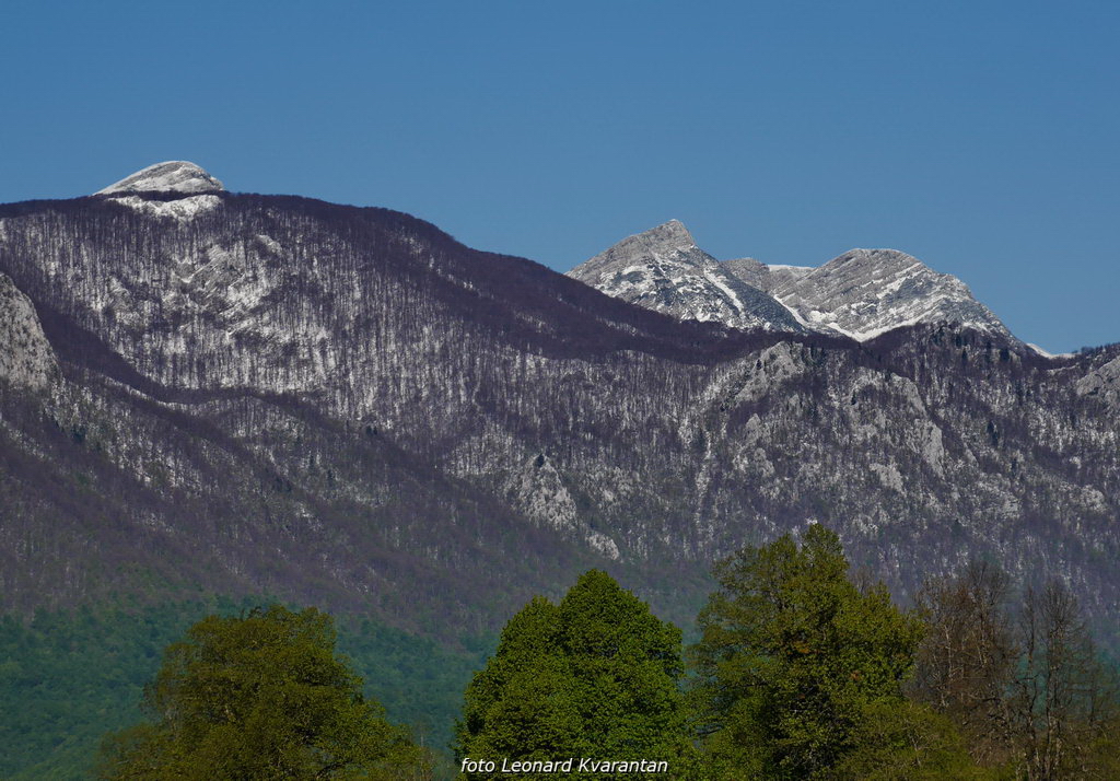 Malo proljetnozimskog ugođaja Južnog Velebita, viđeno sa ličke i morske strane. Foto:Leonard Kvarantan