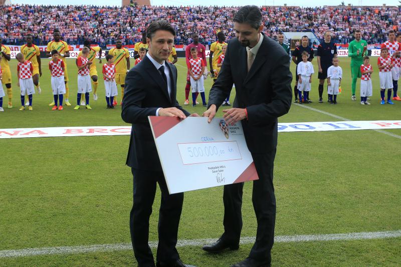 Stadion Gradski vrt, Osijek. Prijateljska nogometna utakmica Hrvatska – Mali (2-1), Foto: Slavko Midzor Stadion Gradski vrt, Osijek. Prijateljska nogometna utakmica Hrvatska – Mali (2-1), Foto: Slavko Midzor