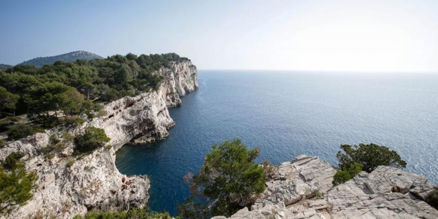 Dugi otok: đir uz klifove do lokalita Skrača u Parku prirode Telašćica