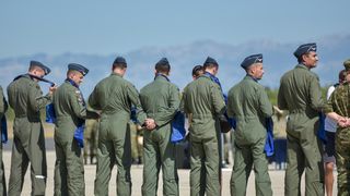 Svečanost povodom završetka obuke pilota na helikopterima OH-58D Kiowa Warrior Svečanost povodom završetka obuke pilota na helikopterima OH-58D Kiowa Warrior