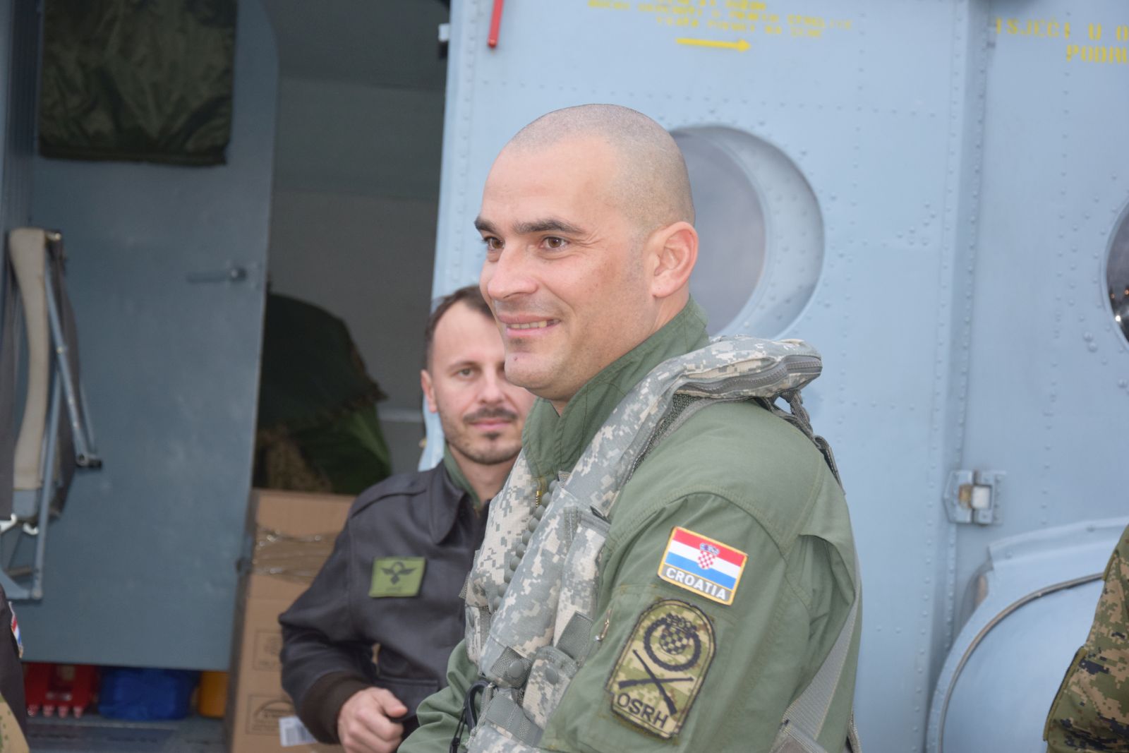 Iz Divulja 14 pripadnika Oružanih snaga RH krenulo u 26. misiju na Kosovo