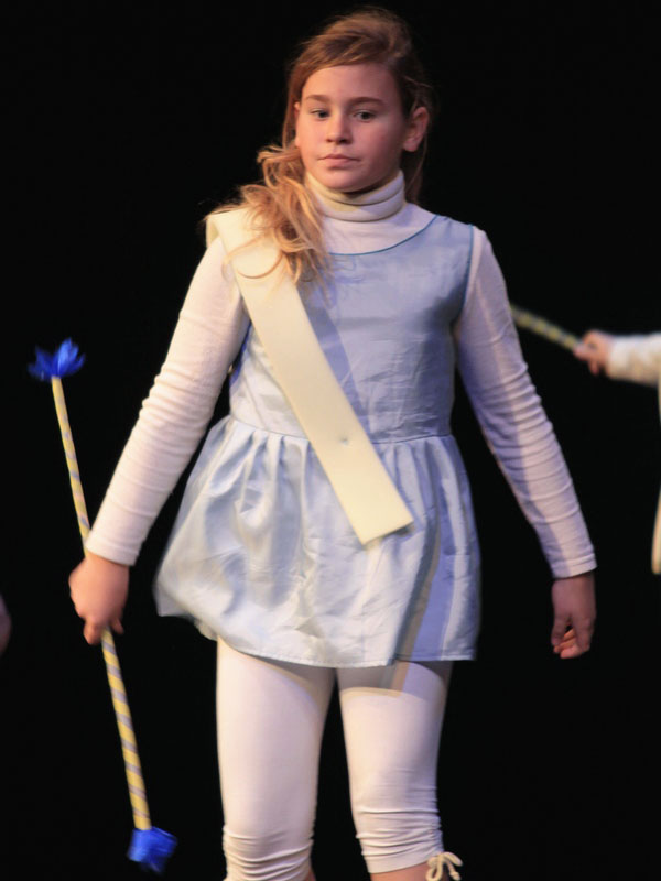 HKK Zadar – Plesna predstava: “Problemi jedne klinceze” (foto: Marin Gospić)