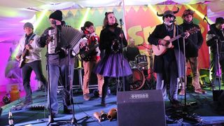 Maškarana Republika preuzela vlast u Viru