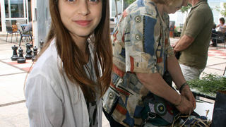 Danas je održana kreativna radionica za velike i male u organizaciji Dječjeg odjela Gradske knjižnice Zadar: izrada stručaka i jastučića od lavande od 10-12 h. Radionicu je vodila gospođa Jadranka Plantak. Foto by Lucija Juravic Danas je održana kreativna radionica za velike i male u organizaciji Dječjeg odjela Gradske knjižnice Zadar: izrada stručaka i jastučića od lavande od 10-12 h. Radionicu je vodila gospođa Jadranka Plantak. Foto by Lucija Juravic