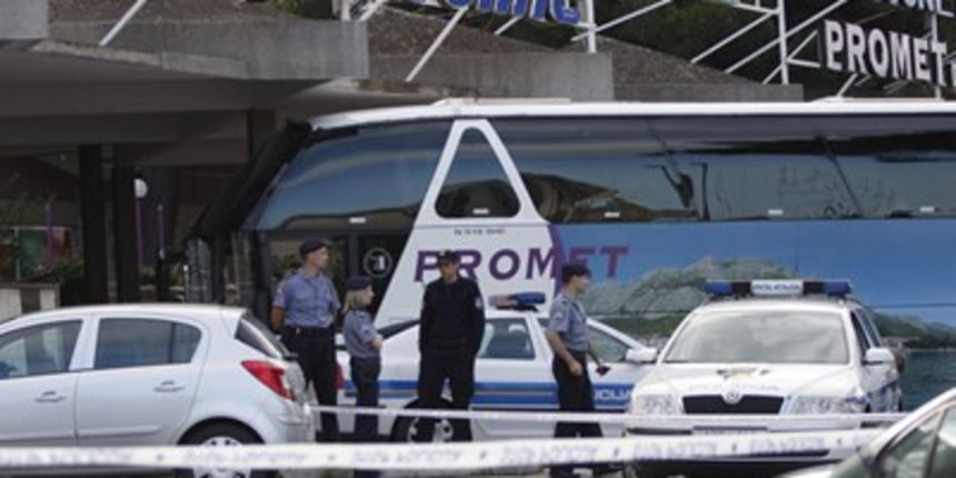 Očevid nakon pucnjave u Makarskoj (Foto: Ivo Ravlić/Cropix)