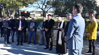 Otvoren dječji vrtić u Pakoštanima i započeli radovi na izgradnji luke u Dragama Otvoren dječji vrtić u Pakoštanima i započeli radovi na izgradnji luke u Dragama