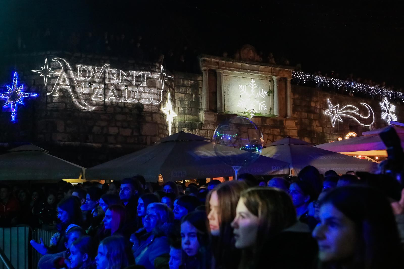Koncertom grupe Dalmatino otveron Advent u Zadru 2022. Koncertom grupe Dalmatino otveron Advent u Zadru 2022.