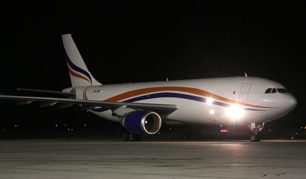 Slijetanje teretnog zrakoplova A300 iz Dubaija u osjecku zracnu luku Klisa s 37 tona humanitarne pomoci za izbjeglice, satori, termo deke, solarne lampe. Photo: Marko Mrkonjic/PIXSELL