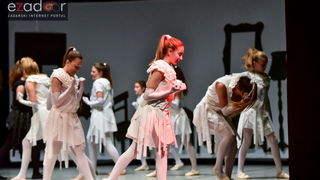 Predstava “Odgojoj” Plesne udruge Gesta u HNK Zadar